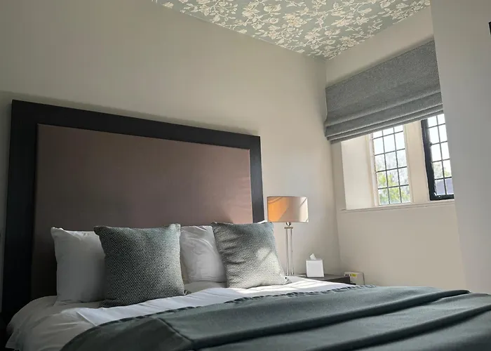 Abbey House Hotel