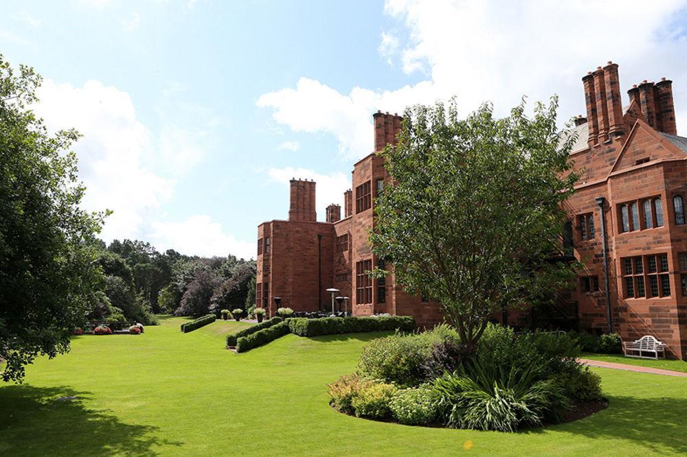 Abbey House 4*